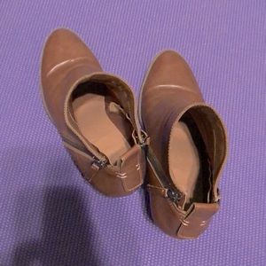 Almost new coffee colored ankle boot